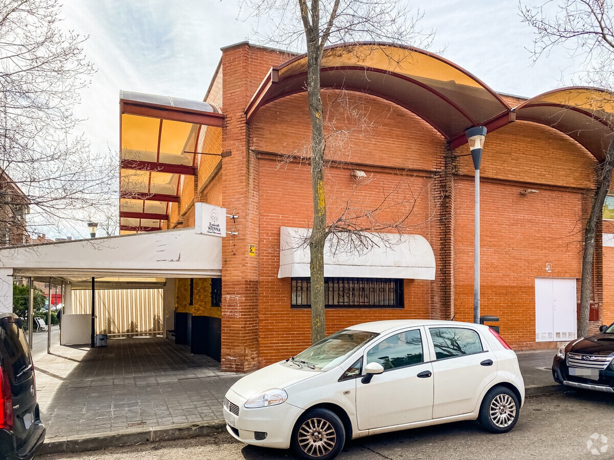Avenida de Viñuelas, 45, Tres Cantos, MAD 28760 - - - Interior Photo - Image 2 of 3