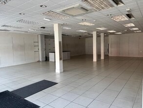 86-88 Front St, Arnold to rent Interior Photo- Image 1 of 3