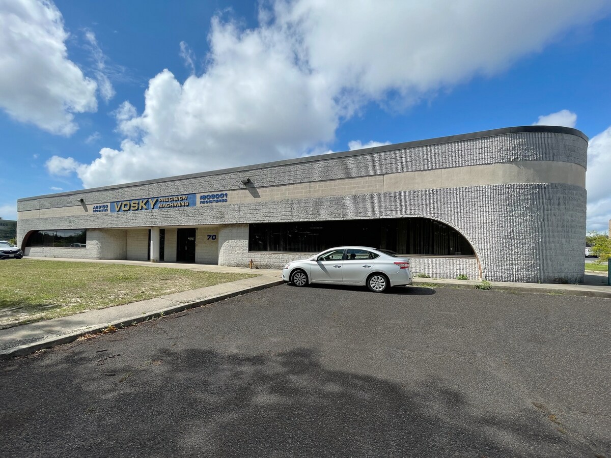 70 Air Park Dr, Ronkonkoma 11779 Industrial for Sale