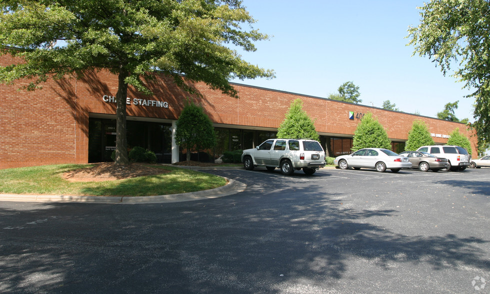 4002 Spring Garden St, Greensboro, NC for sale - Building Photo - Image 1 of 1