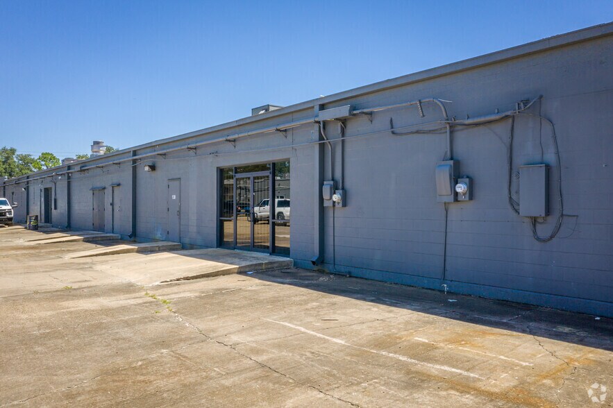 6300 Westpark Dr, Houston, TX for rent - Building Photo - Image 3 of 7