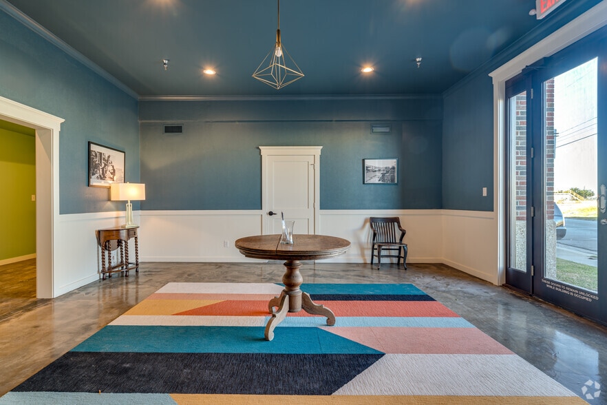 711 Milby St, Houston, TX to rent - Lobby - Image 2 of 5