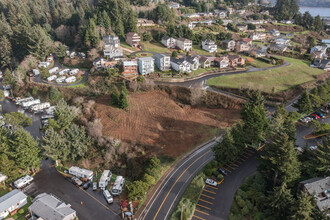 1005 SE Bay Blvd, Newport, OR for sale Aerial- Image 1 of 32