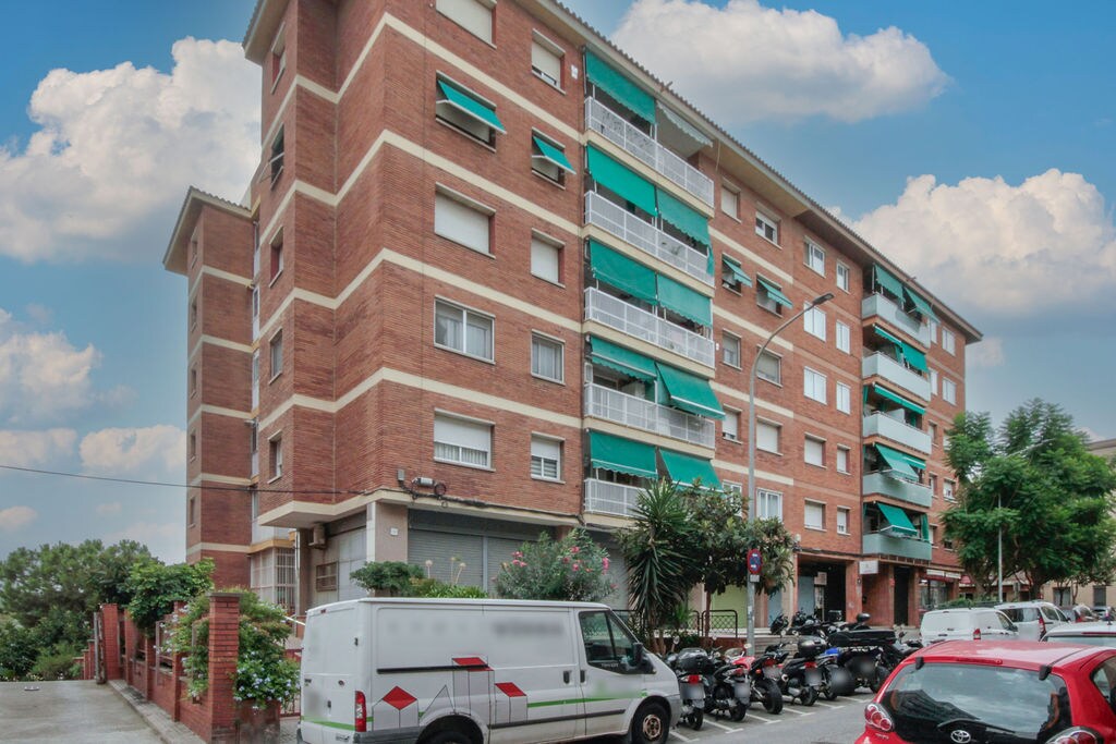 Build-to-Rent in Sant Boi de Llobregat, Barcelona for sale Primary Photo- Image 1 of 7