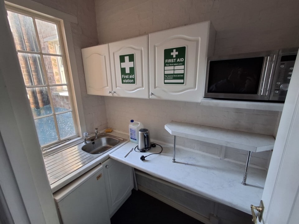 7-8 Mill St, Bedford to rent Interior Photo- Image 1 of 3