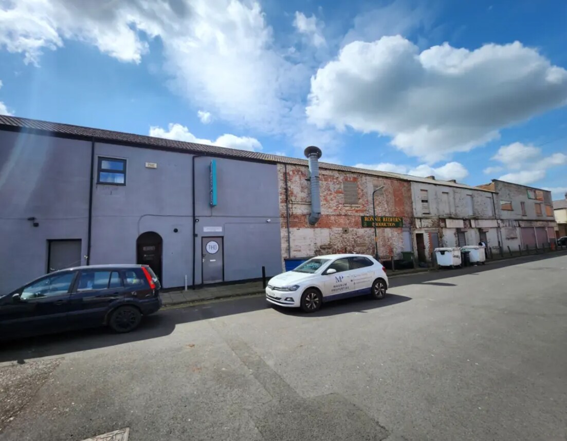 Johnson St, Middlesbrough to rent Building Photo- Image 1 of 3