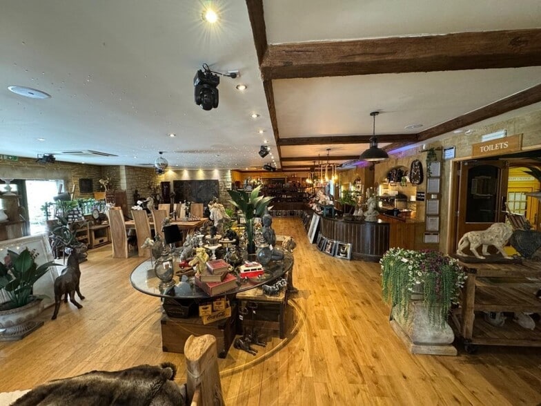 Skipton Rd, Harrogate for sale - Interior Photo - Image 3 of 9