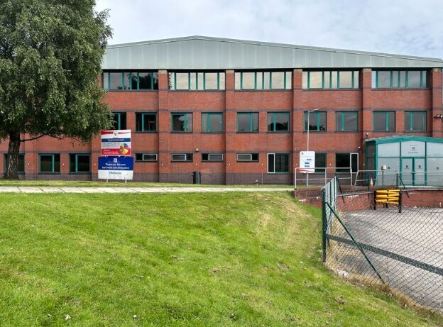 138 Whitelees Rd, Littleborough for sale Building Photo- Image 1 of 1