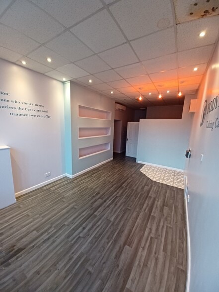 19-19B Station Rd, Ellon to rent - Building Photo - Image 3 of 3