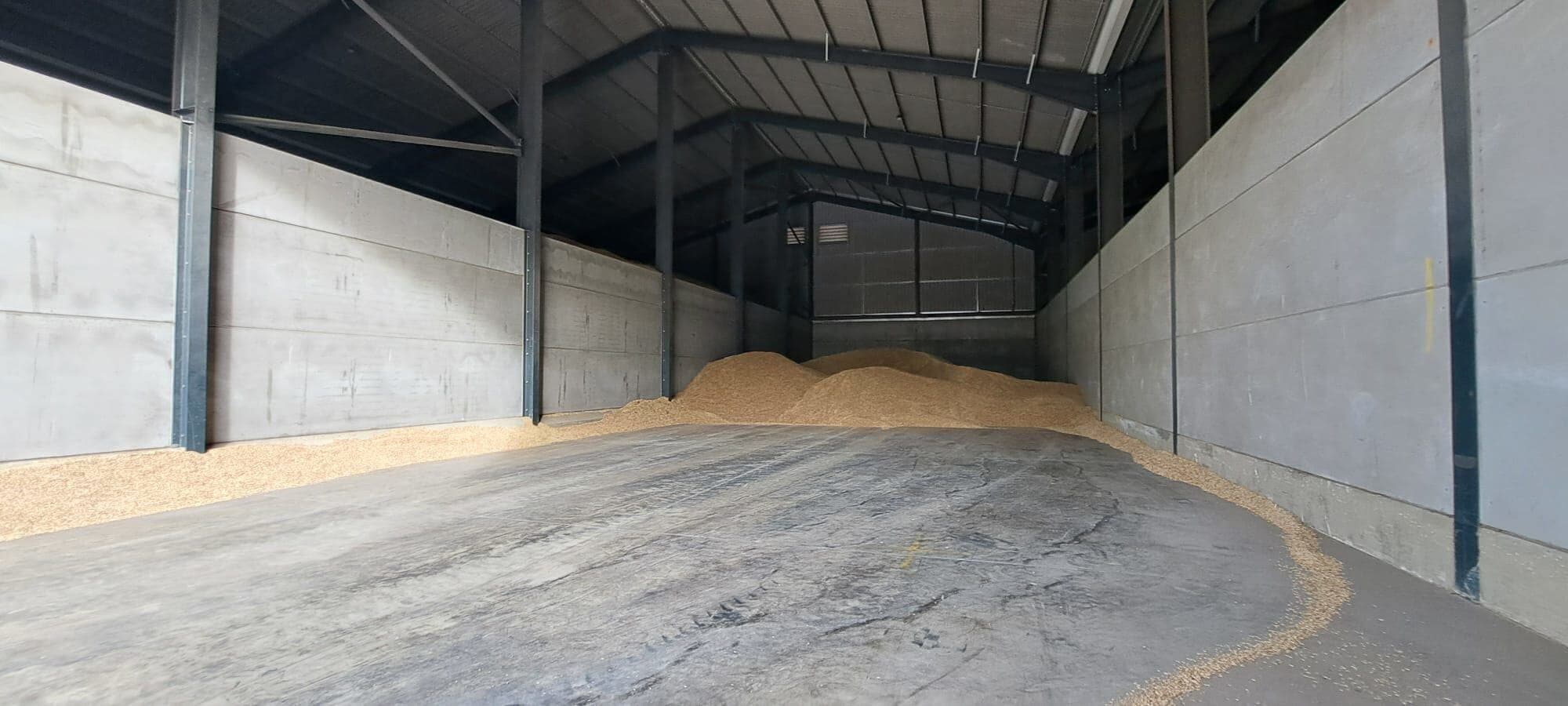 Cambridge Rd, Little Paxton to rent Interior Photo- Image 1 of 2