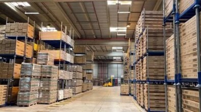 Office in Mions to rent Interior Photo- Image 2 of 4