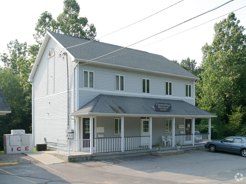 72 Route 32, Franklin, CT for rent - Building Photo - Image 2 of 6