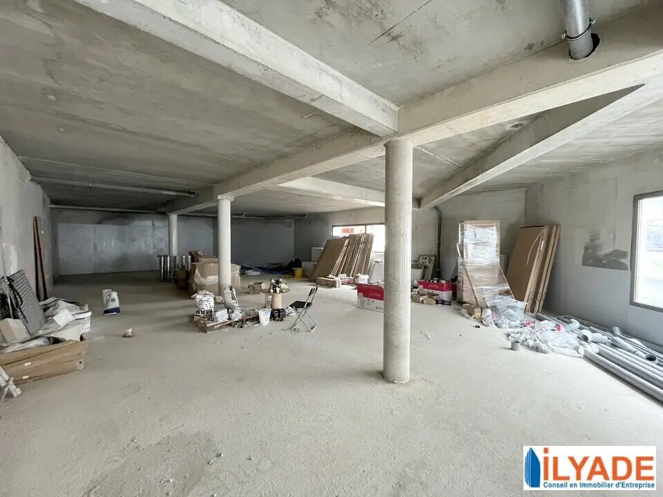 Vente Bureaux 173 m² - Photo 1