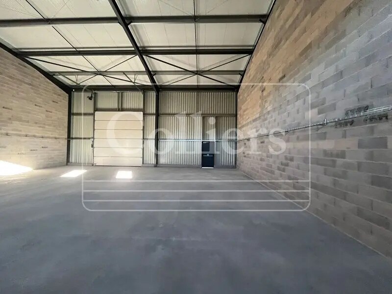 Vente Local d'activités 202 m² - Photo 1