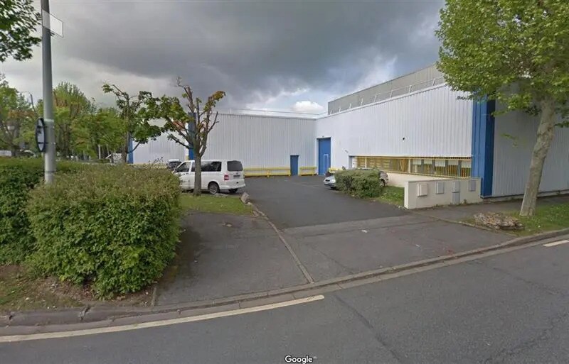 Light Industrial in Collégien to rent Building Photo- Image 1 of 8