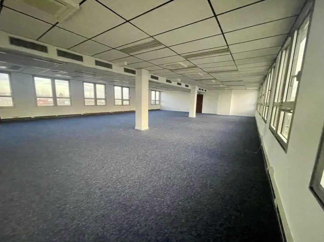 259-261 Rue De Paris, Montreuil to rent Interior Photo- Image 1 of 3