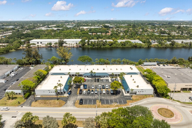 More details for 3825 Investment Ln, West Palm Beach, FL - Light Industrial to Rent