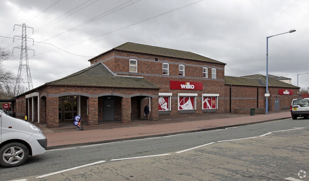 60-70 Great Bridge, Tipton to rent - Building Photo - Image 3 of 3