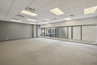 330 2nd Ave S, Minneapolis, MN to rent Interior Photo- Image 2 of 11