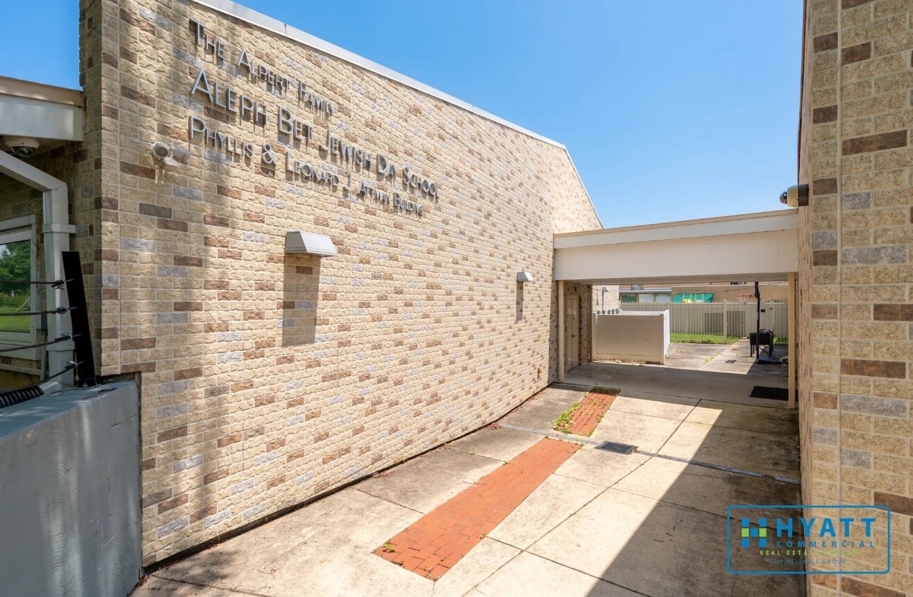 1125 Spa Rd, Annapolis, MD to rent Building Photo- Image 1 of 11