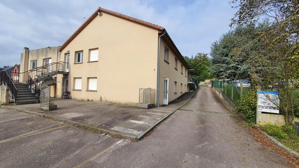 Location Bureaux 264 m² - Photo 1