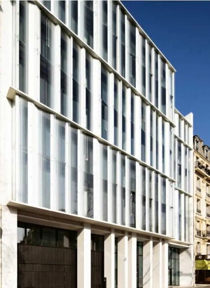 96-104 avenue Charles de Gaulle, Neuilly-sur-Seine to rent - Building Photo - Image 1 of 9