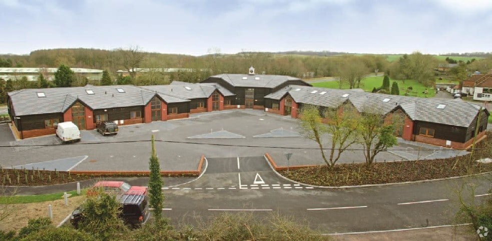 Southampton Rd, Salisbury for sale - Primary Photo - Image 1 of 4