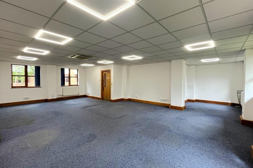 Station Rd, Witham to rent - Building Photo - Image 3 of 14