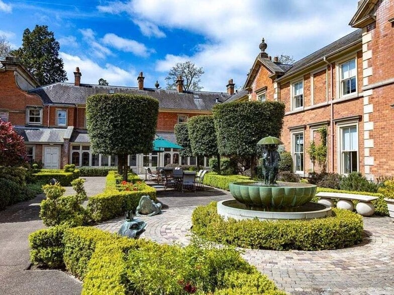 North Rd, North Kilworth for sale - Building Photo - Image 3 of 35