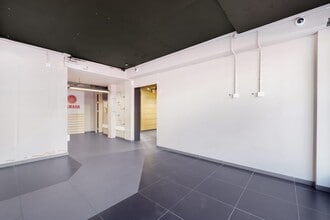 46-52 Dudden Hill Lane, London to rent Interior Photo- Image 1 of 11