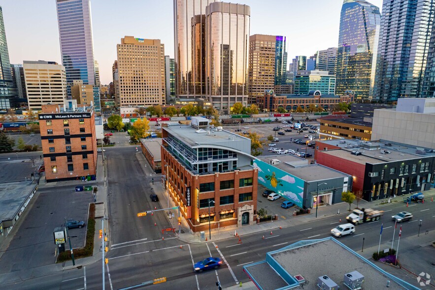 738 11th Ave SW, Calgary, AB for rent - Aerial - Image 3 of 4