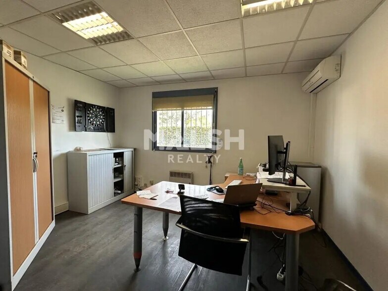 Office in Chassieu to rent - Interior Photo - Image 3 of 4