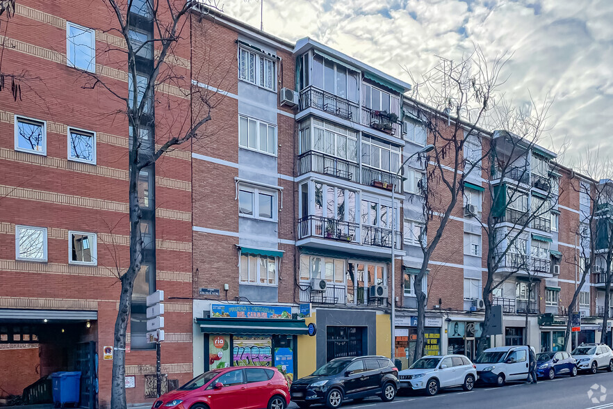 Avenida Nuestra Señora Fátima, 95, Madrid, Madrid for sale - Building Photo - Image 1 of 3