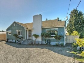 2504 Bridgeport Way W, University Place WA - Commercial Property