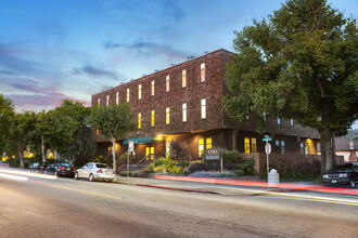 1330 Lincoln Ave, San Rafael, CA for rent Building Photo- Image 1 of 5