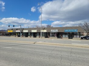 800-812 Higgins Rd, Park Ridge, IL for rent Building Photo- Image 1 of 38