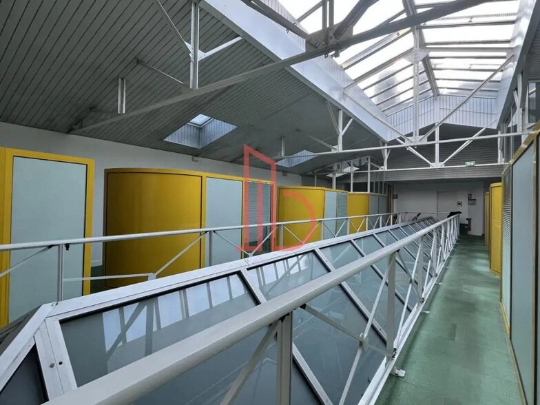 Office in Bordeaux to rent - Interior Photo - Image 3 of 4