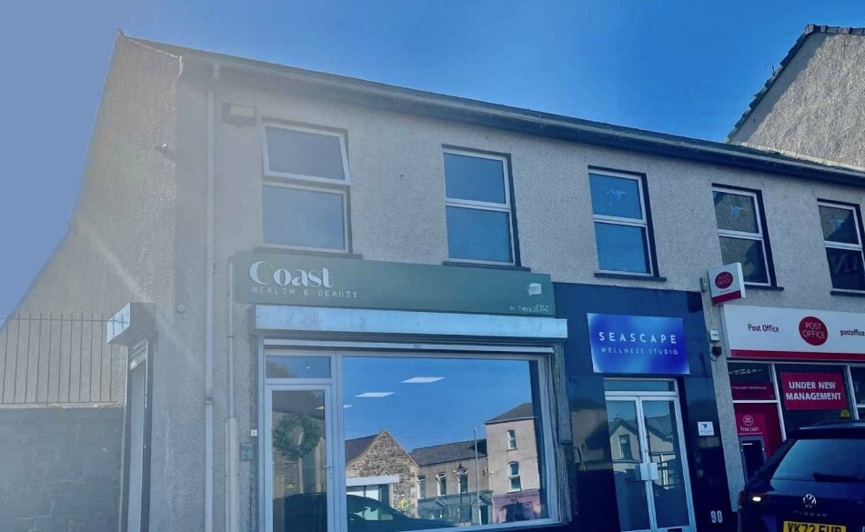 90-91 The Promenade, Portstewart for sale - Primary Photo - Image 1 of 1