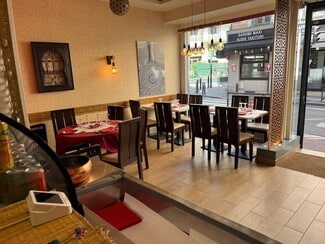 More details for 5 Rue Des Bas Rogers, Suresnes - Retail to Rent