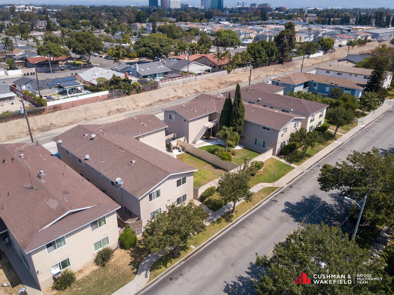 984 Mission Dr, Costa Mesa, CA for sale - Aerial - Image 3 of 19