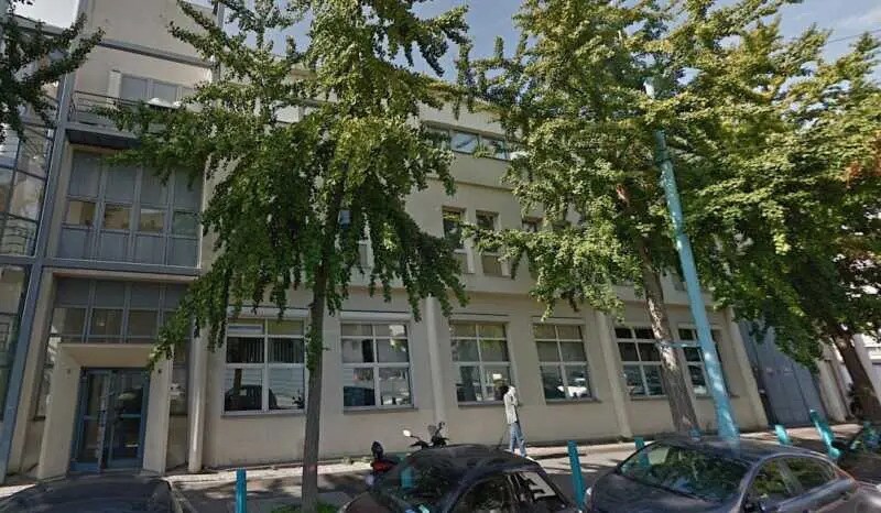 Office in Arcueil to rent Primary Photo- Image 1 of 3