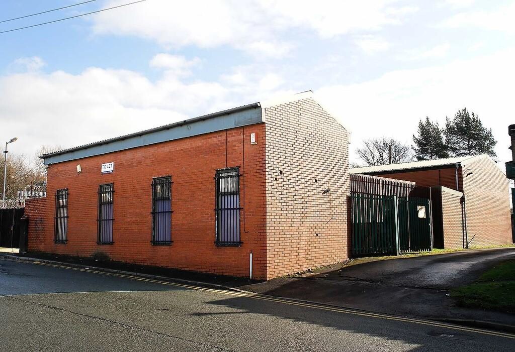 Hamilton St, Oldham for sale Primary Photo- Image 1 of 1