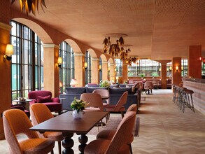 69-79 Fulham High St, London to rent Interior Photo- Image 1 of 12