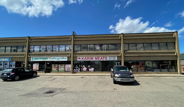 3304-3332 Parsons Rd NW, Edmonton, AB for rent Building Photo- Image 1 of 2