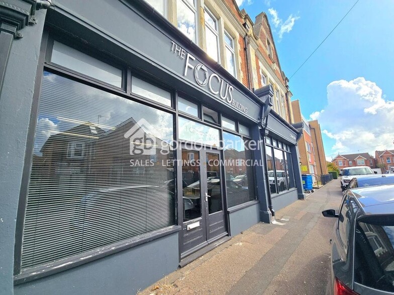 317-319 Wimborne Rd, Bournemouth to rent - Building Photo - Image 3 of 16