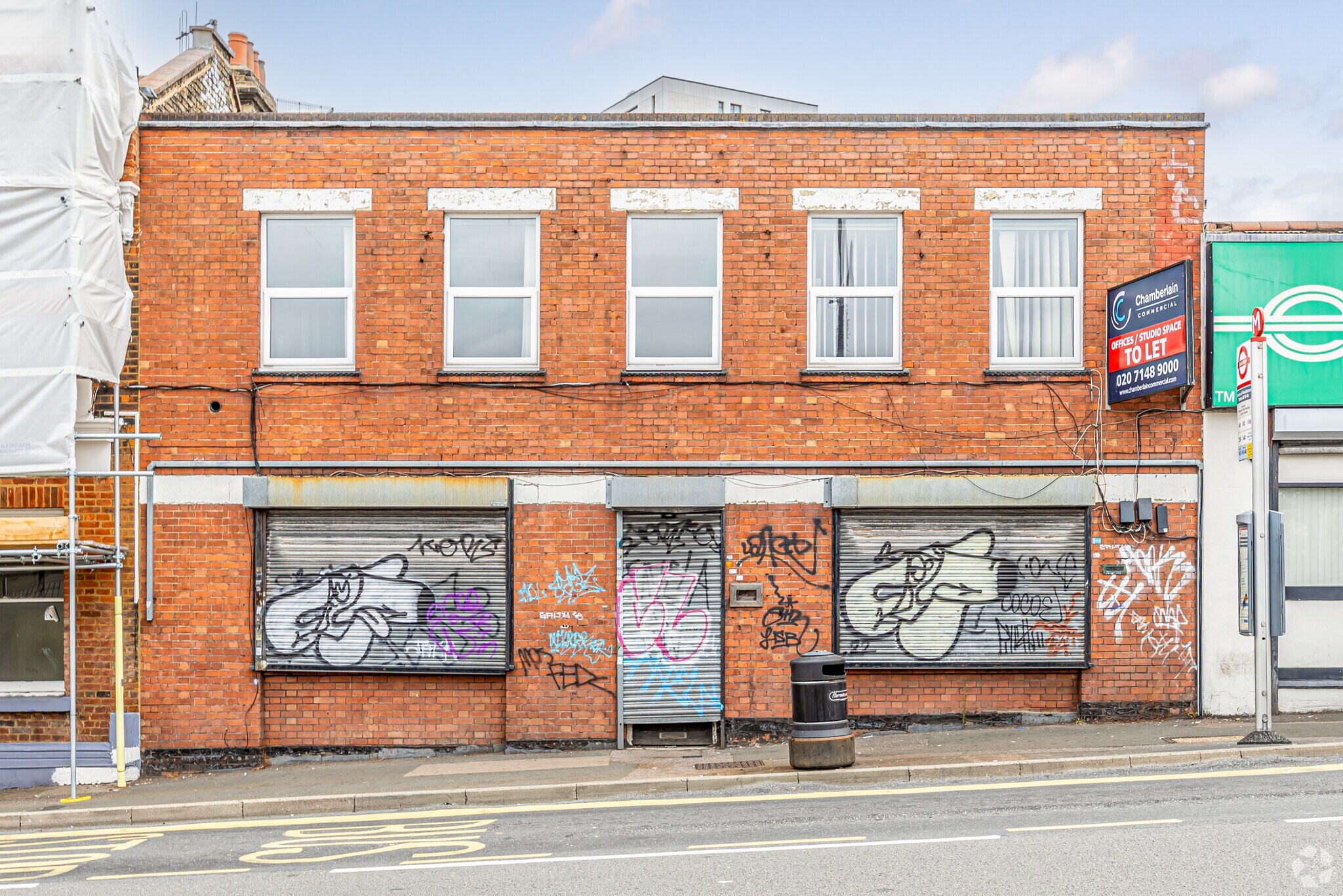 25-27 The Bridge, Harrow for sale Primary Photo- Image 1 of 1