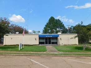 260 E Main St, Centreville, MS for sale Primary Photo- Image 1 of 1