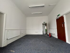 6 Parchmore Rd, Thornton Heath for rent Building Photo- Image 2 of 7