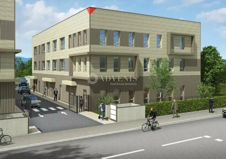 Office in Villefranche-sur-Saône for sale Building Photo- Image 1 of 3