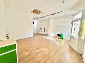 Retail in Vilafranca del Penedès, Barcelona to rent Interior Photo- Image 2 of 11